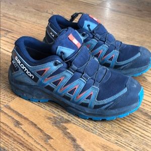 Kids Salomon hiking shoes